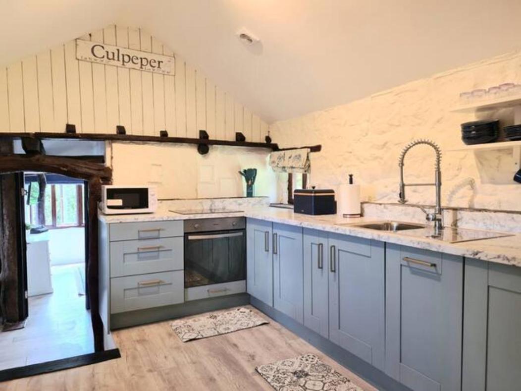 Historic Property With Stunning Views Hennock Exterior photo
